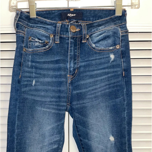 Aeropostale high rise distressed jegging 00 short - Picture 2 of 6